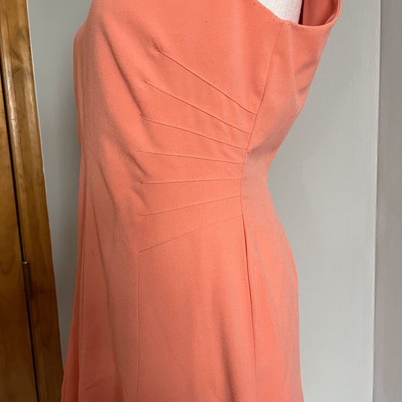 EUC Calvin Klein Ruched fit and flare dress in Peach size 10 - Picture 4 of 11